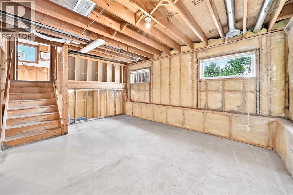 396 Hawkstone Drive NW, Calgary, Alberta  T3G 3T7 - Photo 24 - A2333537