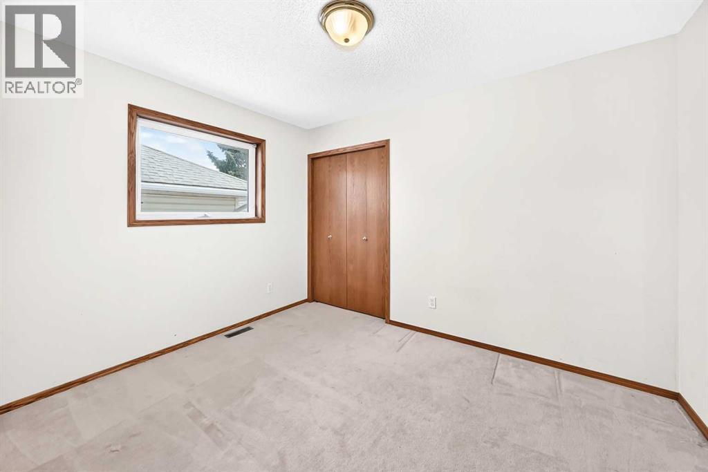 396 Hawkstone Drive NW, Calgary, Alberta  T3G 3T7 - Photo 19 - A2333537