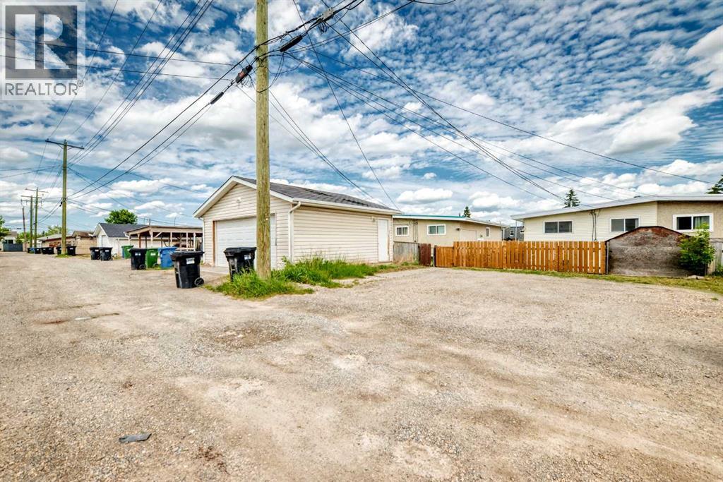 6329 Centre Street NW, Calgary, Alberta  T2K 0V3 - Photo 37 - A2322623