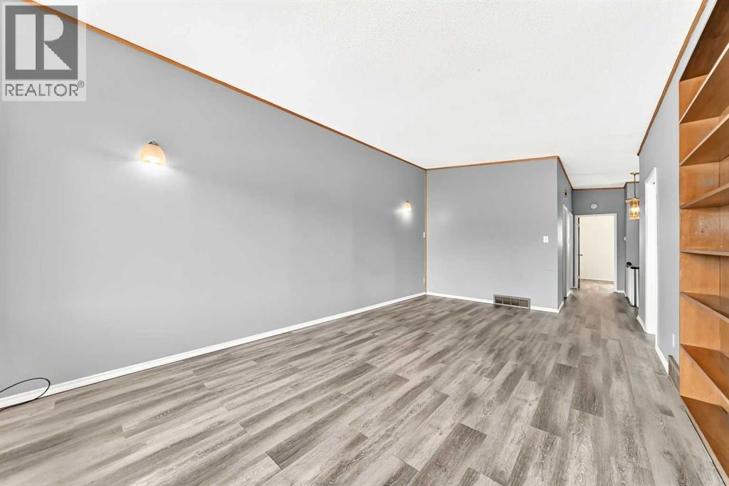 6329 Centre Street NW, Calgary, Alberta  T2K 0V3 - Photo 5 - A2322623