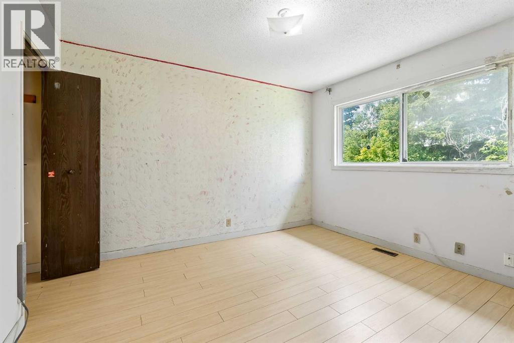189 Whitaker Close NE, Calgary, Alberta  T1Y 5K2 - Photo 8 - A2307537