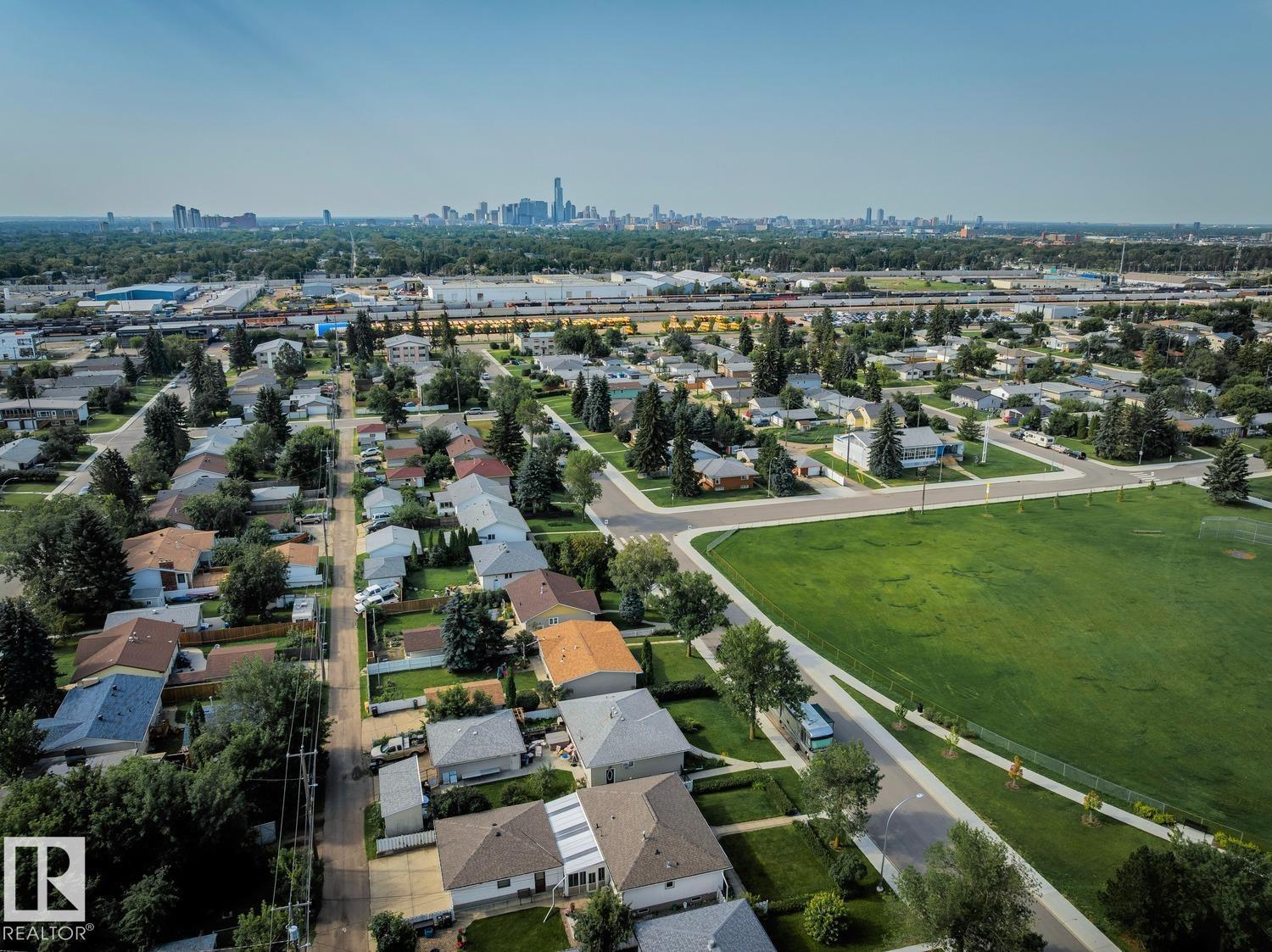 12835 91 St NW NW, Edmonton, Alberta  T5E 3P4 - Photo 43 - E4501822