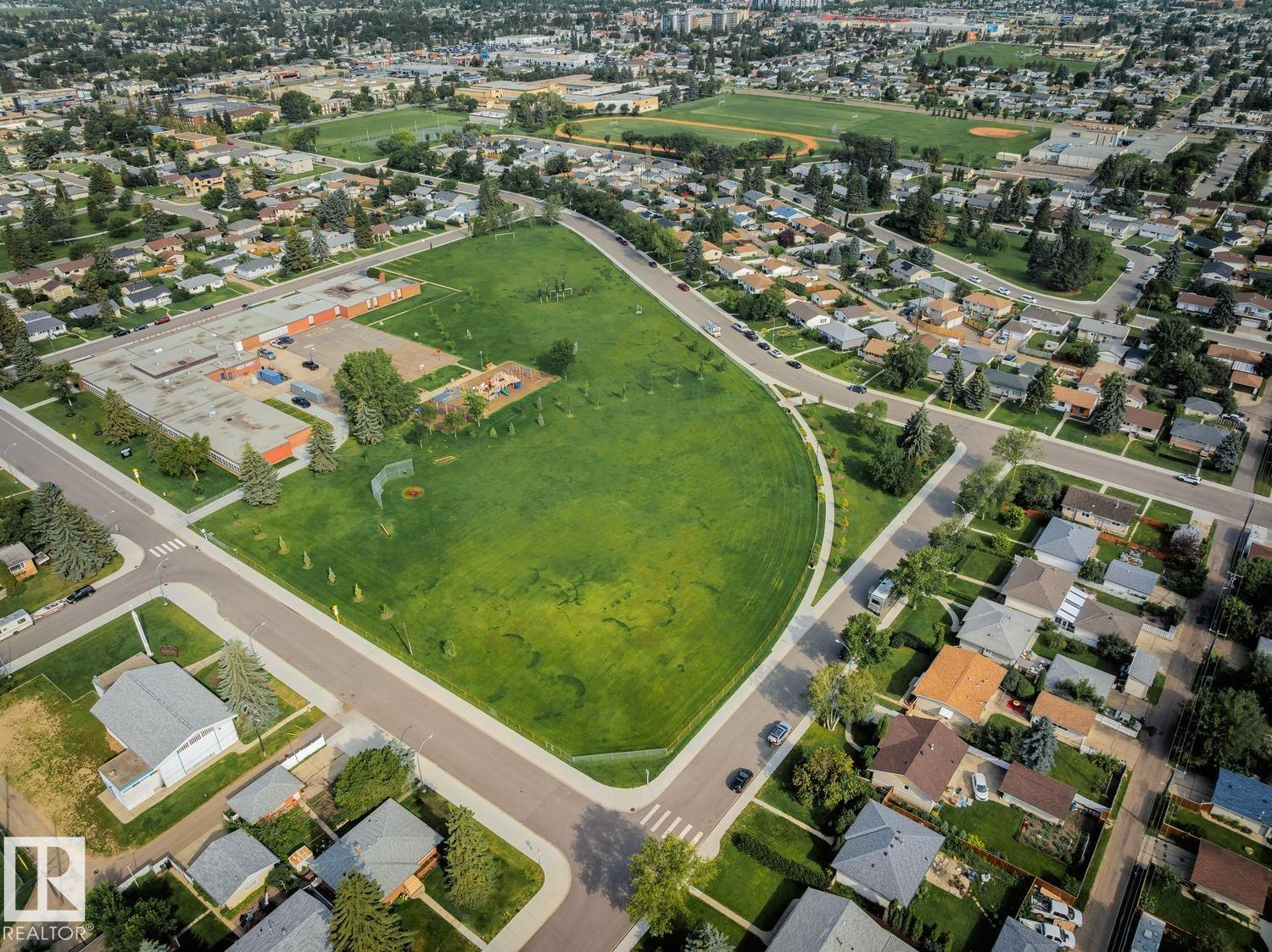 12835 91 St NW NW, Edmonton, Alberta  T5E 3P4 - Photo 44 - E4501822