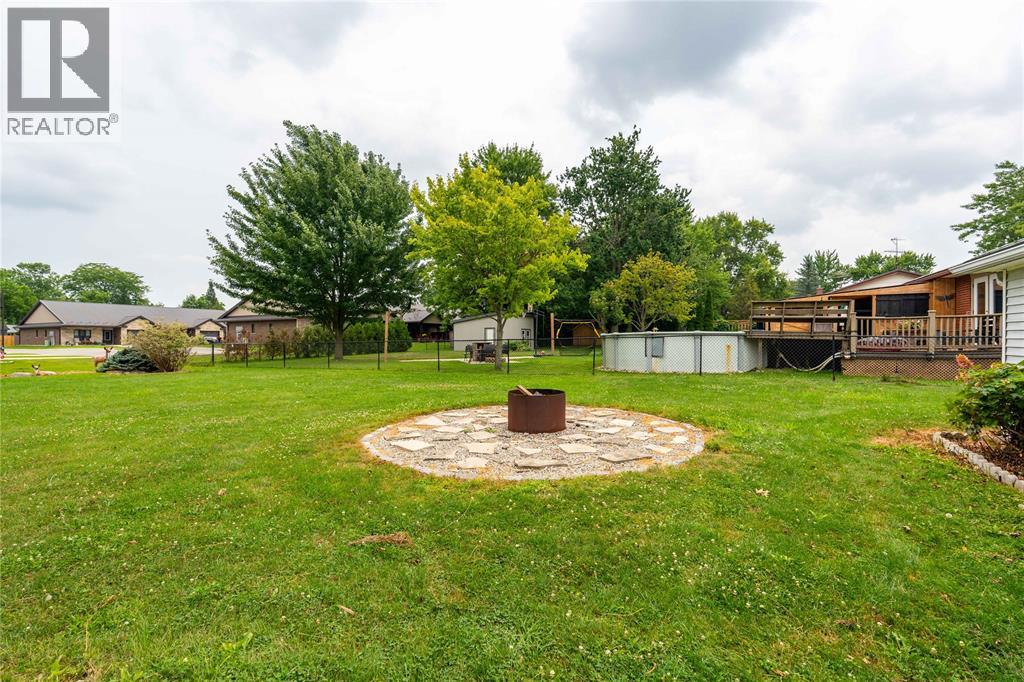416 Ignatiefna Street, Petrolia, Ontario  N0N 1R0 - Photo 31 - 26018354