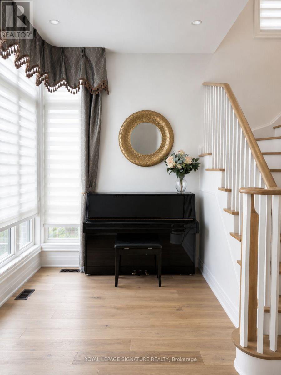 308 King Road, Richmond Hill, Ontario  L4E 1H4 - Photo 15 - N13629018