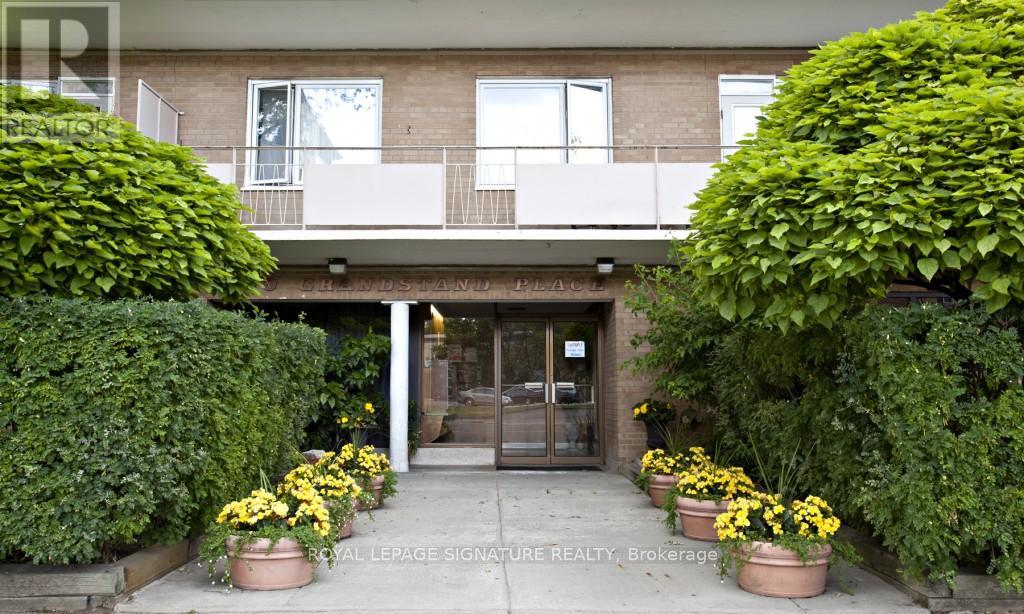 203 - 2 Grandstand Place, Toronto, Ontario  M4H 1E2 - Photo 13 - C13628758