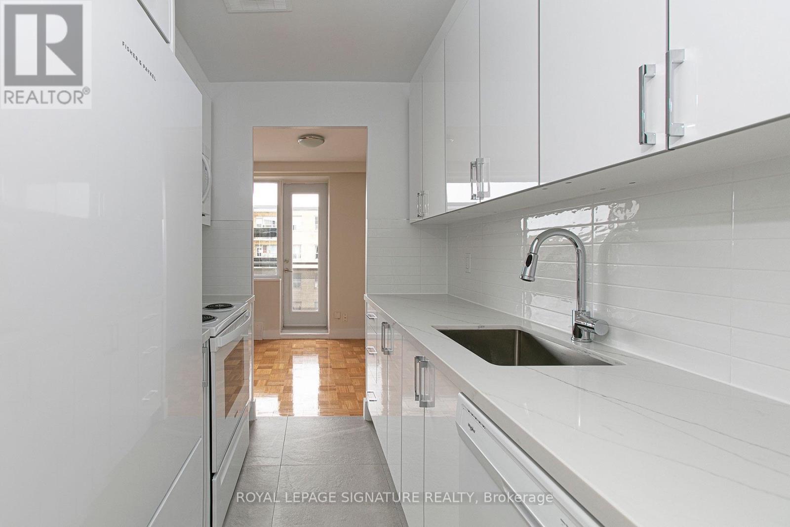 203 - 2 GRANDSTAND PLACE, Toronto, Ontario