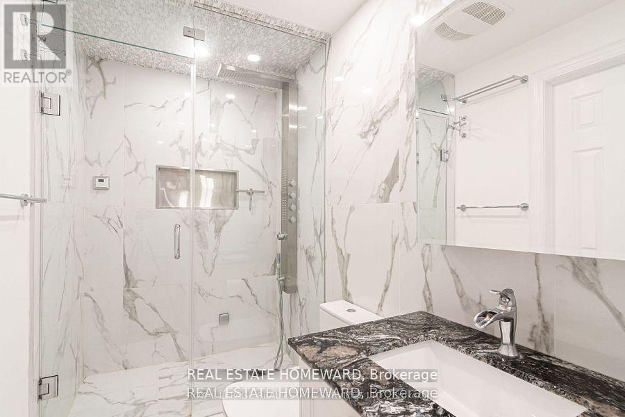 56 Oakwood Avenue, Toronto, Ontario  M6H 2V6 - Photo 17 - C13630008