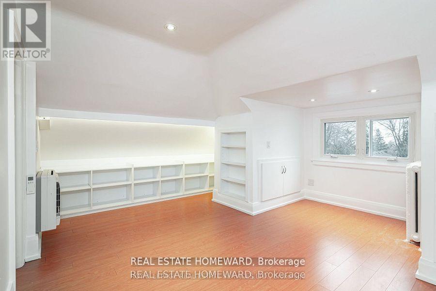 56 Oakwood Avenue, Toronto, Ontario  M6H 2V6 - Photo 24 - C13630008