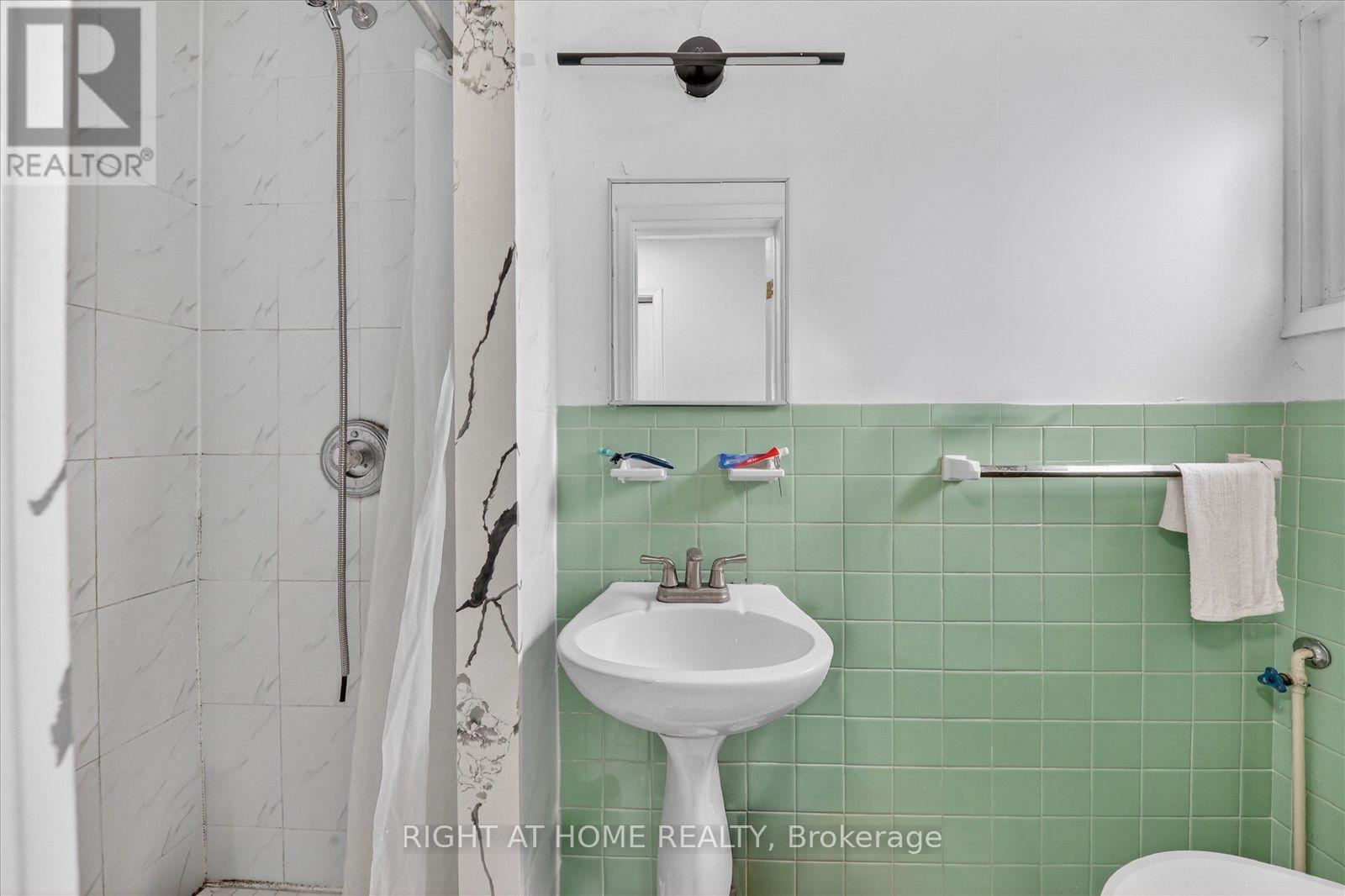314 Morrish Road S, Toronto, Ontario  M1C 1G1 - Photo 23 - E13629986