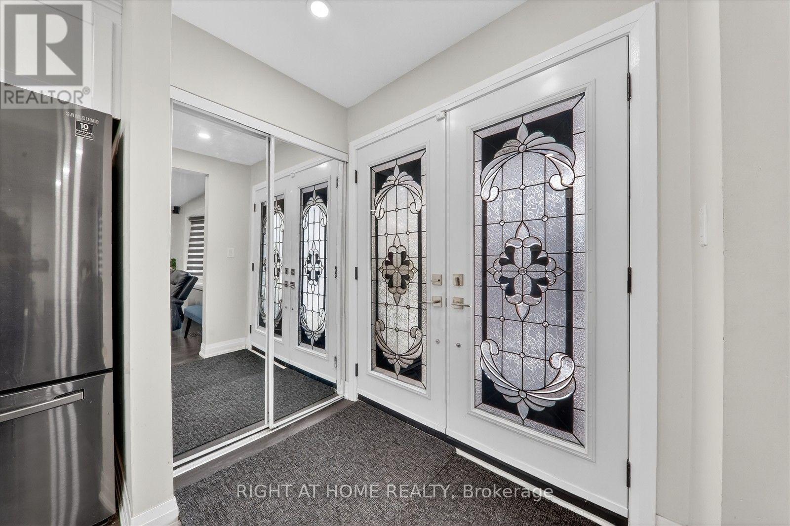 314 Morrish Road S, Toronto, Ontario  M1C 1G1 - Photo 3 - E13629986
