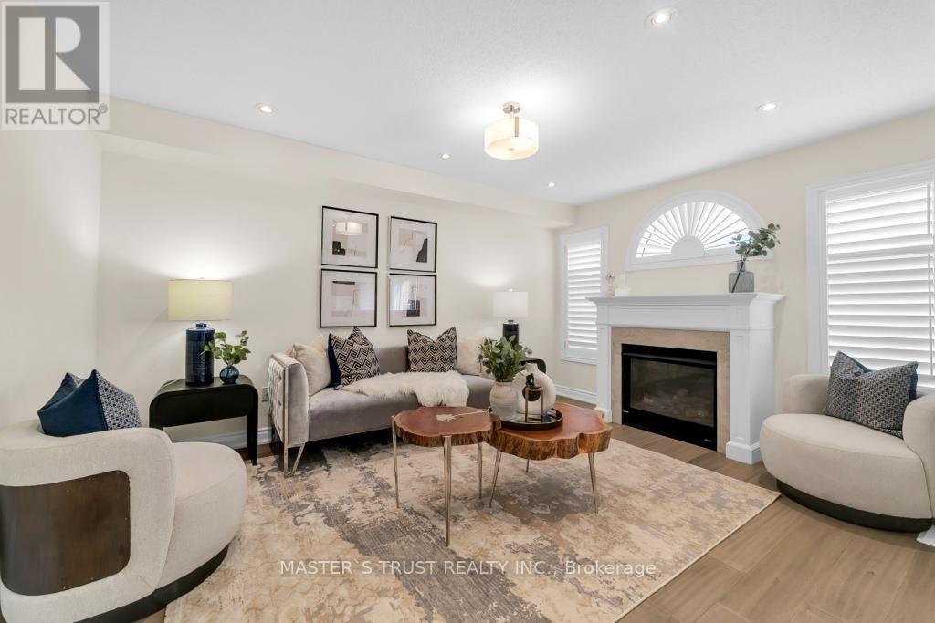 114 Herefordshire Crescent, East Gwillimbury, Ontario  L9N 0B4 - Photo 15 - N13630004