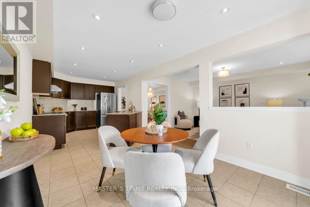 114 Herefordshire Crescent, East Gwillimbury, Ontario  L9N 0B4 - Photo 21 - N13630004
