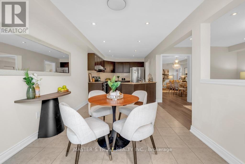 114 Herefordshire Crescent, East Gwillimbury, Ontario  L9N 0B4 - Photo 22 - N13630004