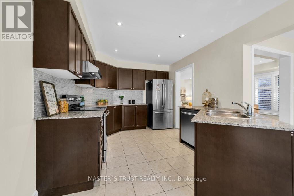 114 Herefordshire Crescent, East Gwillimbury, Ontario  L9N 0B4 - Photo 24 - N13630004