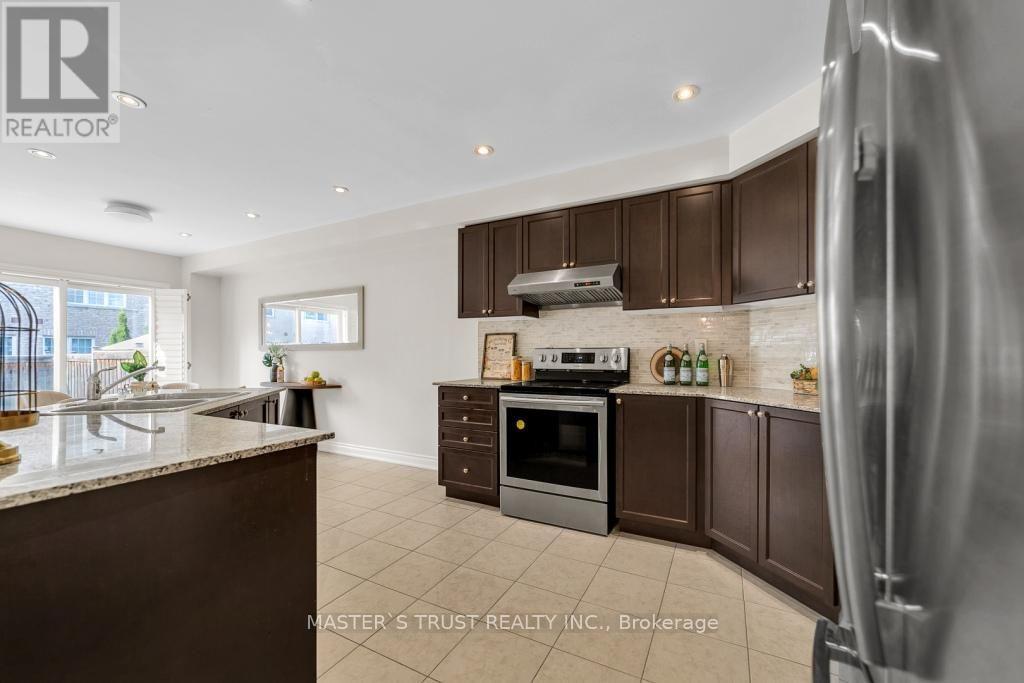 114 Herefordshire Crescent, East Gwillimbury, Ontario  L9N 0B4 - Photo 26 - N13630004