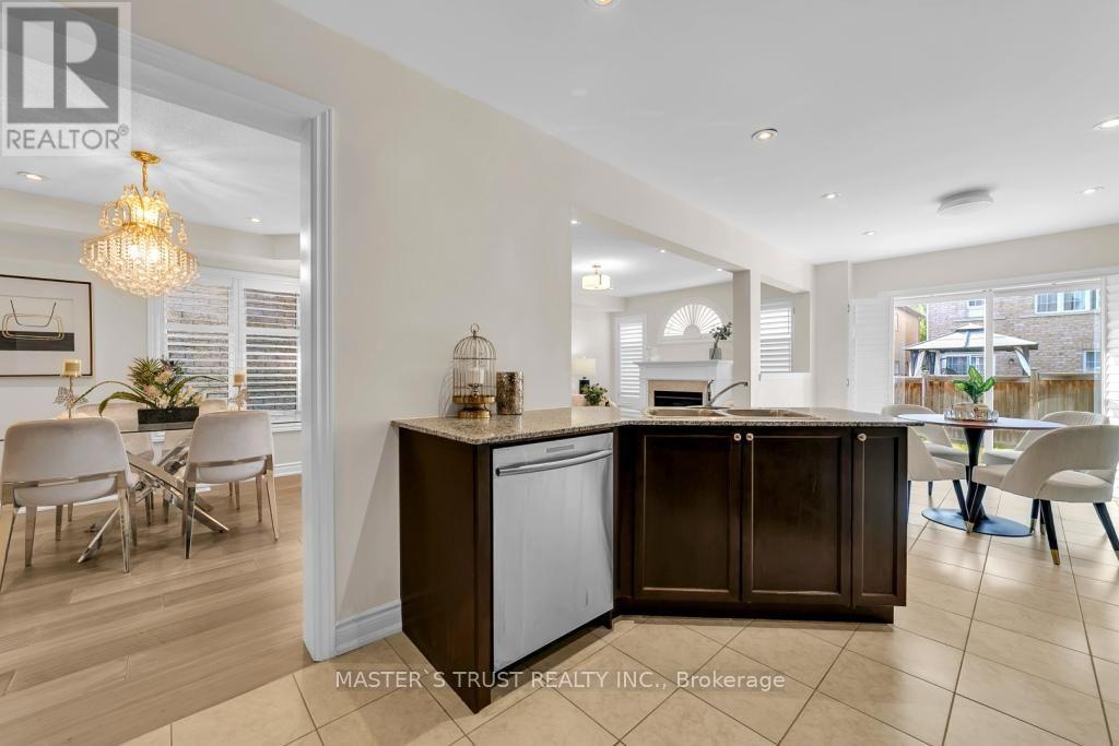 114 Herefordshire Crescent, East Gwillimbury, Ontario  L9N 0B4 - Photo 29 - N13630004