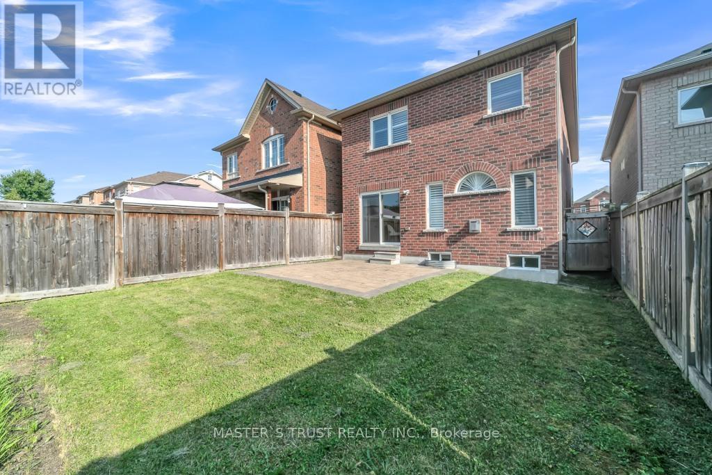 114 Herefordshire Crescent, East Gwillimbury, Ontario  L9N 0B4 - Photo 48 - N13630004