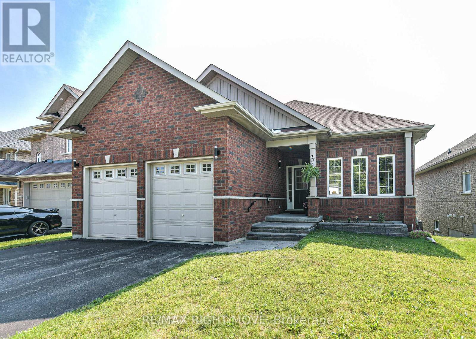 97 ATLANTIS DRIVE, Orillia, Ontario