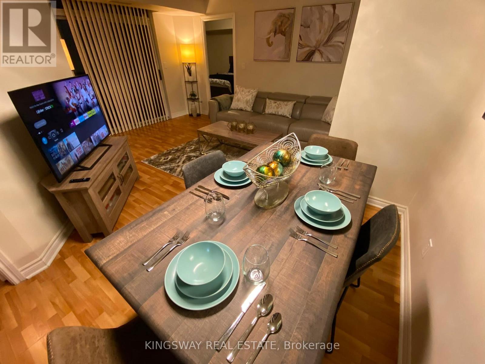 2730 - 3888 DUKE OF YORK BOULEVARD, Mississauga, Ontario