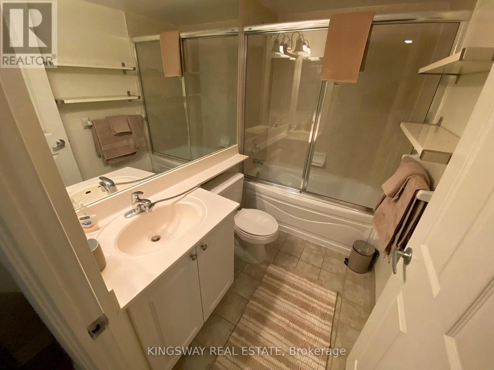 2730 - 3888 Duke Of York Boulevard, Mississauga, Ontario  L5B 4P5 - Photo 9 - W13630016