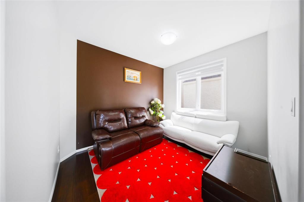 143 Mosselle Drive, Winnipeg, Manitoba  R2P 2T7 - Photo 6 - 202619194