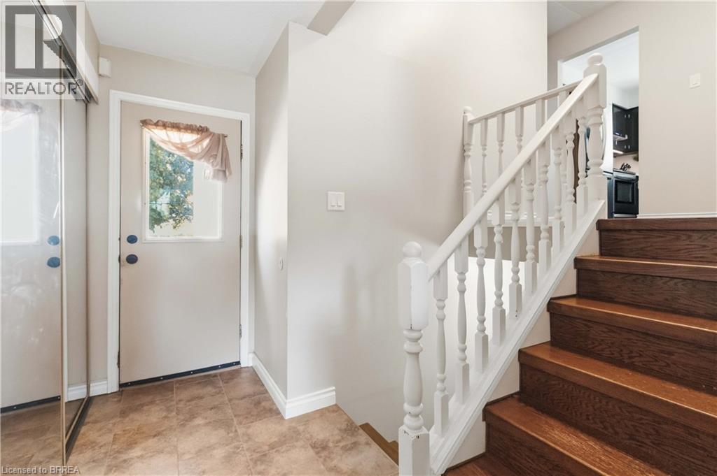 352 Brantwood Park Road, Brantford, Ontario  N3P 1L2 - Photo 5 - 40850454