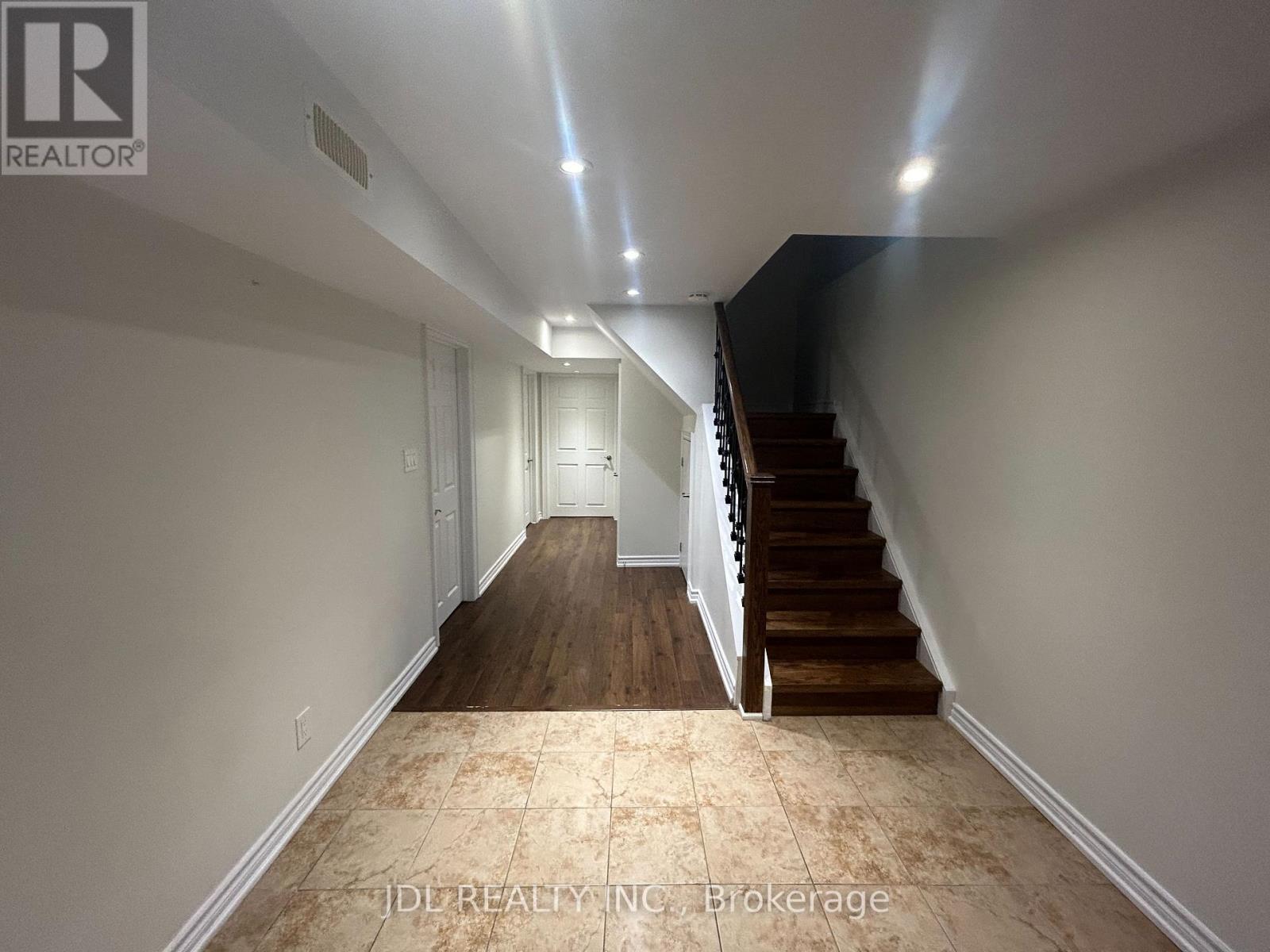 Two-Bedroom Bsmt - 36 Bendamere Cres Crescent, Markham, Ontario  L3P 6Y1 - Photo 12 - N13630040