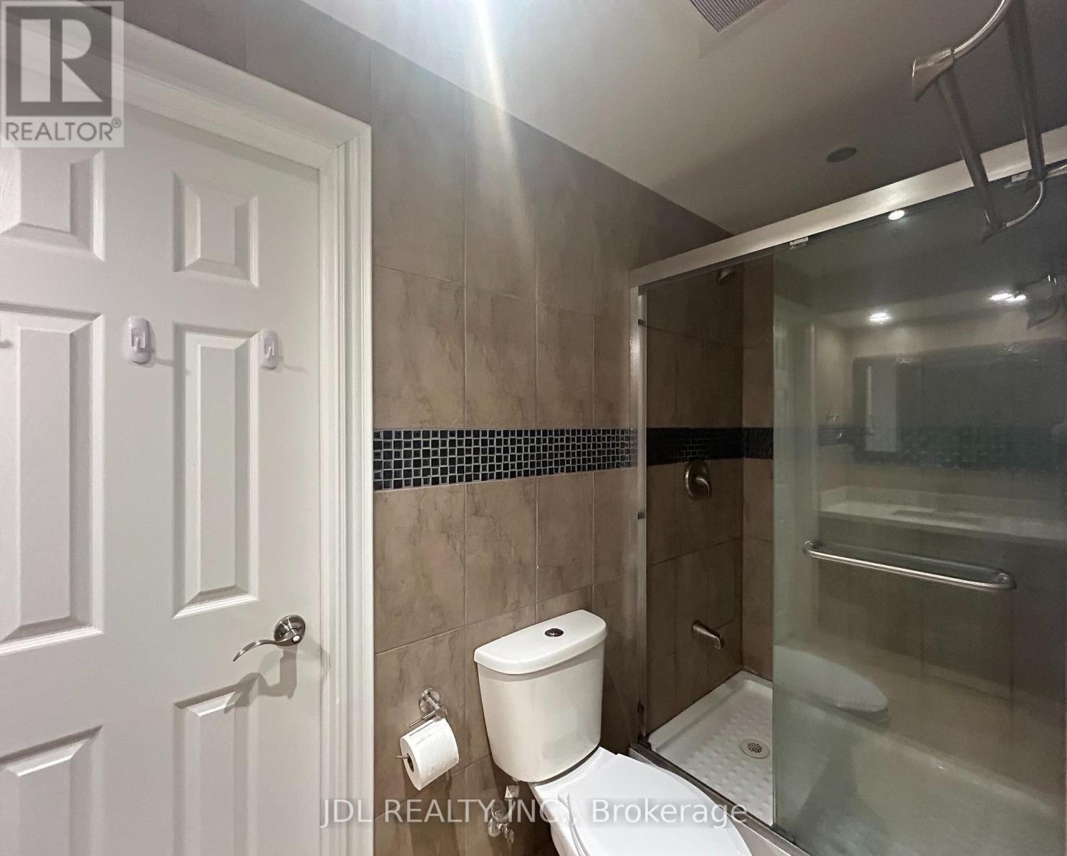 Two-Bedroom Bsmt - 36 Bendamere Cres Crescent, Markham, Ontario  L3P 6Y1 - Photo 9 - N13630040
