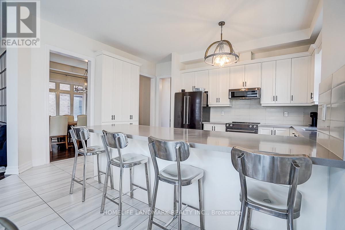 56 Botelho Circle, Aurora, Ontario  L4G 3X2 - Photo 15 - N13630042