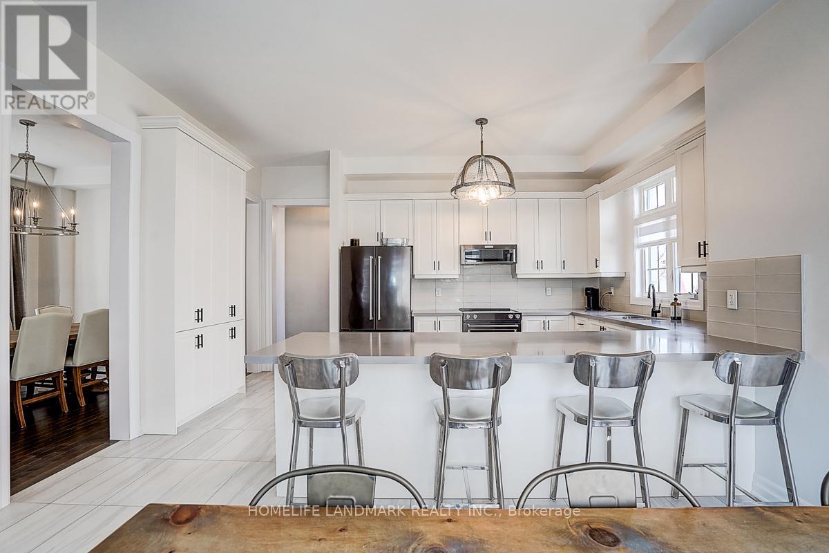 56 Botelho Circle, Aurora, Ontario  L4G 3X2 - Photo 24 - N13630042