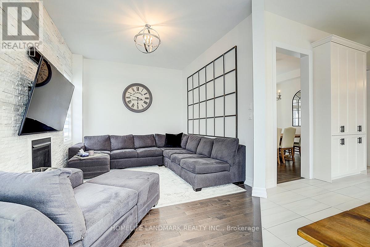 56 Botelho Circle, Aurora, Ontario  L4G 3X2 - Photo 26 - N13630042