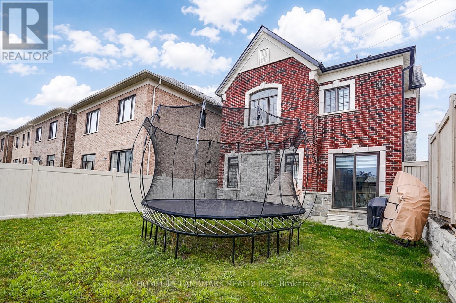 56 Botelho Circle, Aurora, Ontario  L4G 3X2 - Photo 45 - N13630042