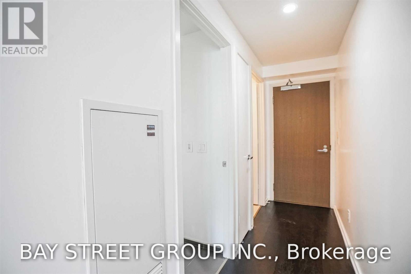 505 - 1 Bloor Street E, Toronto, Ontario  M4W 0A8 - Photo 3 - C13628016