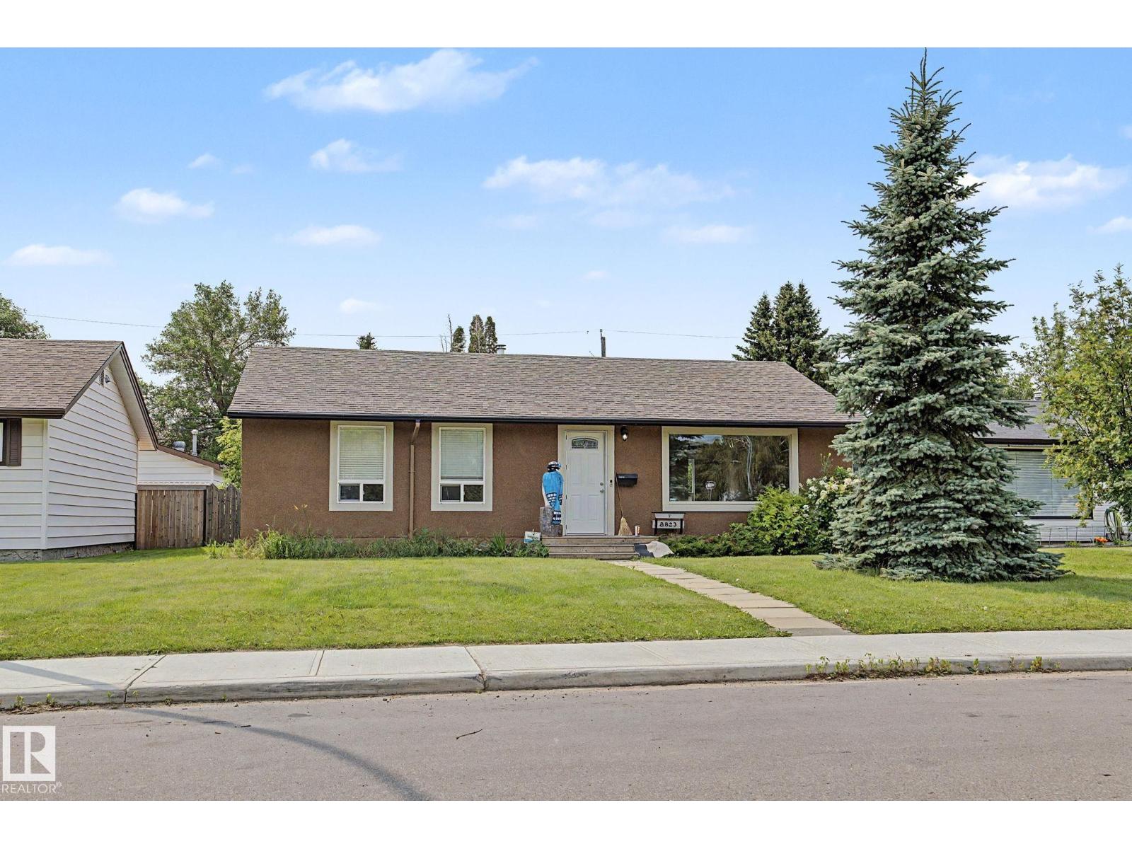 8823 130a Av NW NW, Edmonton, Alberta  T5E 0V7 - Photo 2 - E4501839
