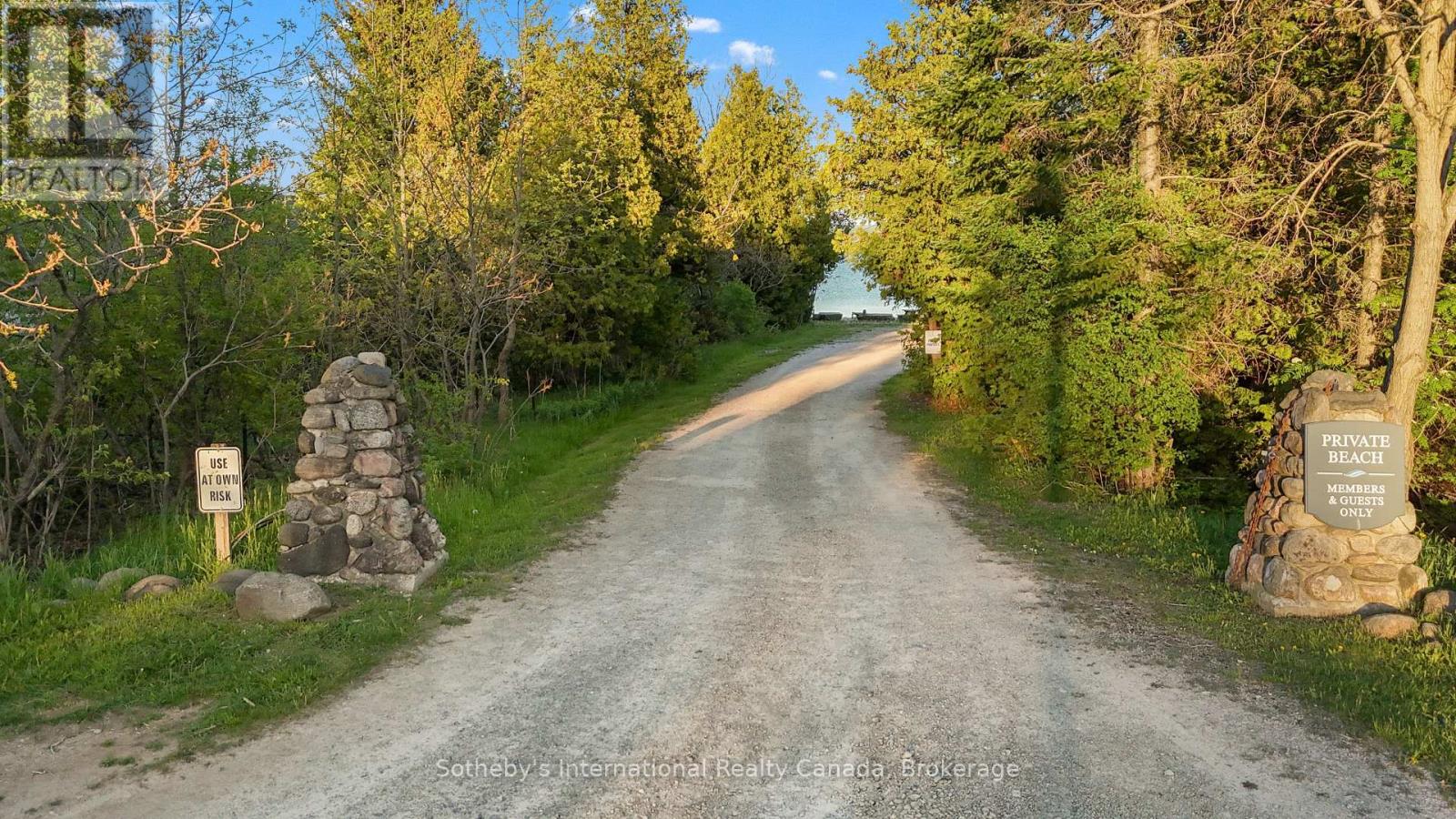 208 Snowberry Lane, Georgian Bluffs, Ontario  N0H 1S0 - Photo 49 - X13220002
