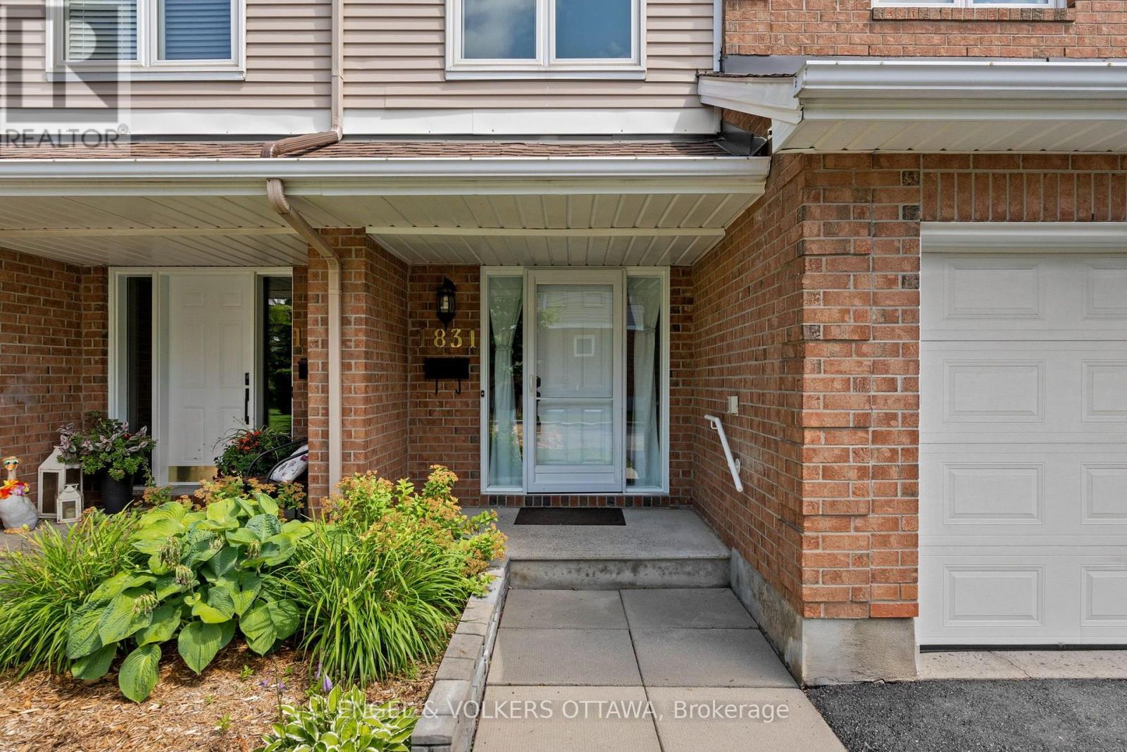71 - 1831 Summerfields Crescent, Ottawa, Ontario  K1C 7B8 - Photo 2 - X13630068
