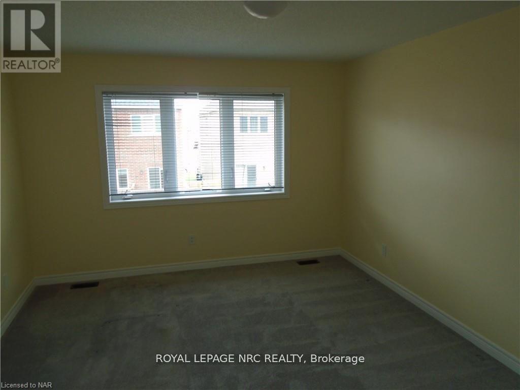 37 Sparkle Drive, Thorold, Ontario  L2V 0H2 - Photo 11 - X13630046