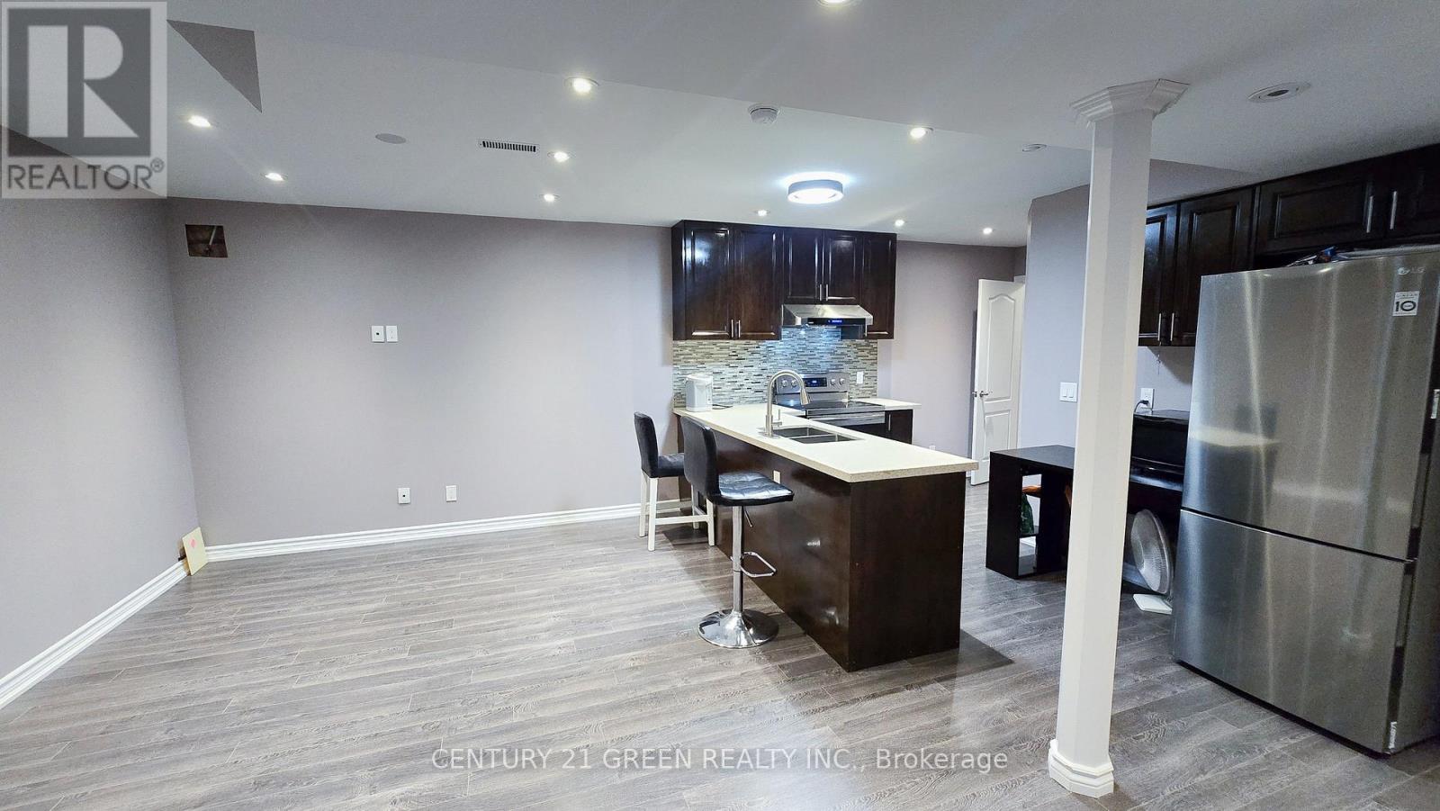 61 Magdalan Crescent, Richmond Hill, Ontario  L4E 0W4 - Photo 38 - N13623708