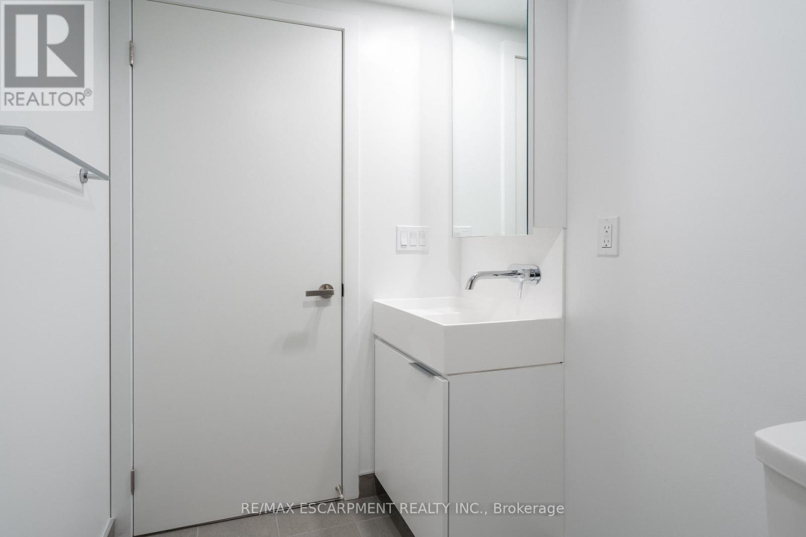309 - 370 Martha Street, Burlington, Ontario  L7R 0G9 - Photo 14 - W13596752