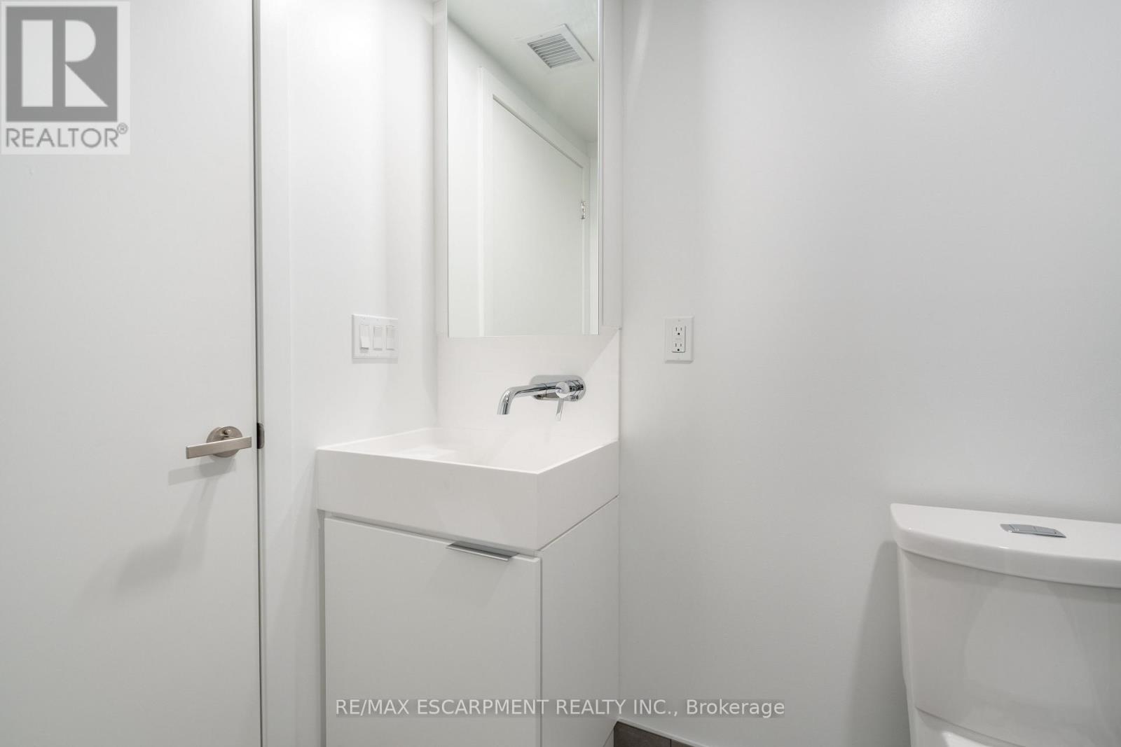 309 - 370 Martha Street, Burlington, Ontario  L7R 0G9 - Photo 12 - W13596752