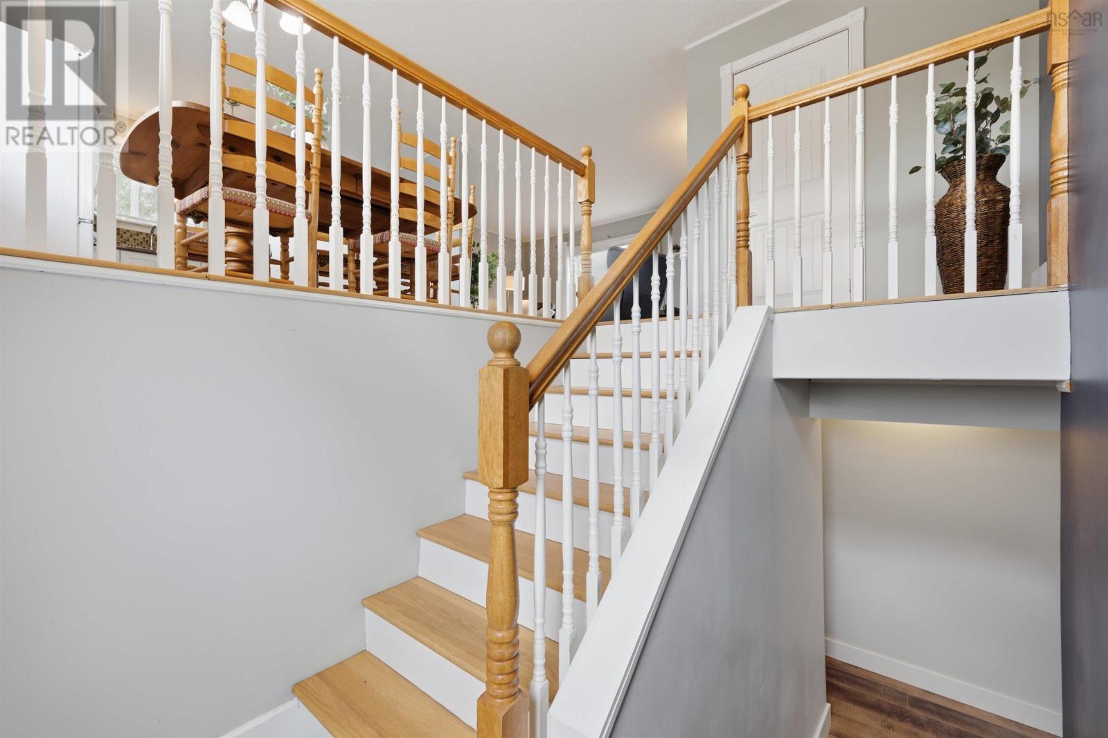 199 Prince Street, Lower Sackville, Nova Scotia  B4C 1L6 - Photo 4 - 202618277