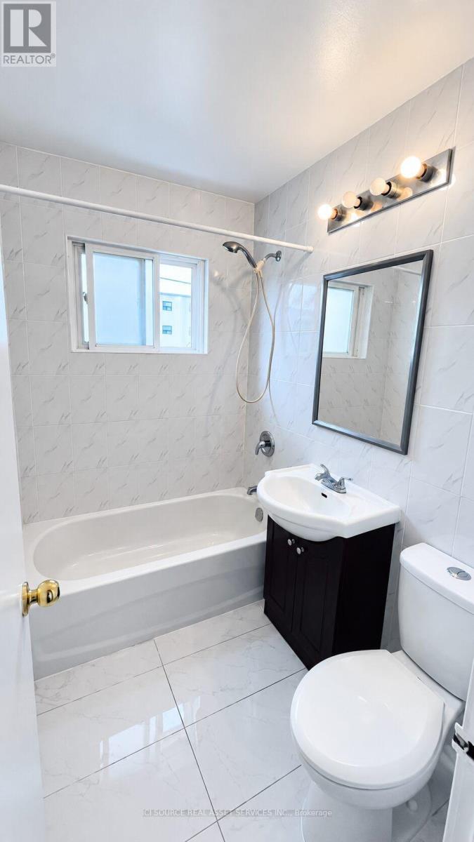 16 - 333 Gibb Street, Oshawa, Ontario  L1J 1Z1 - Photo 6 - E13630056