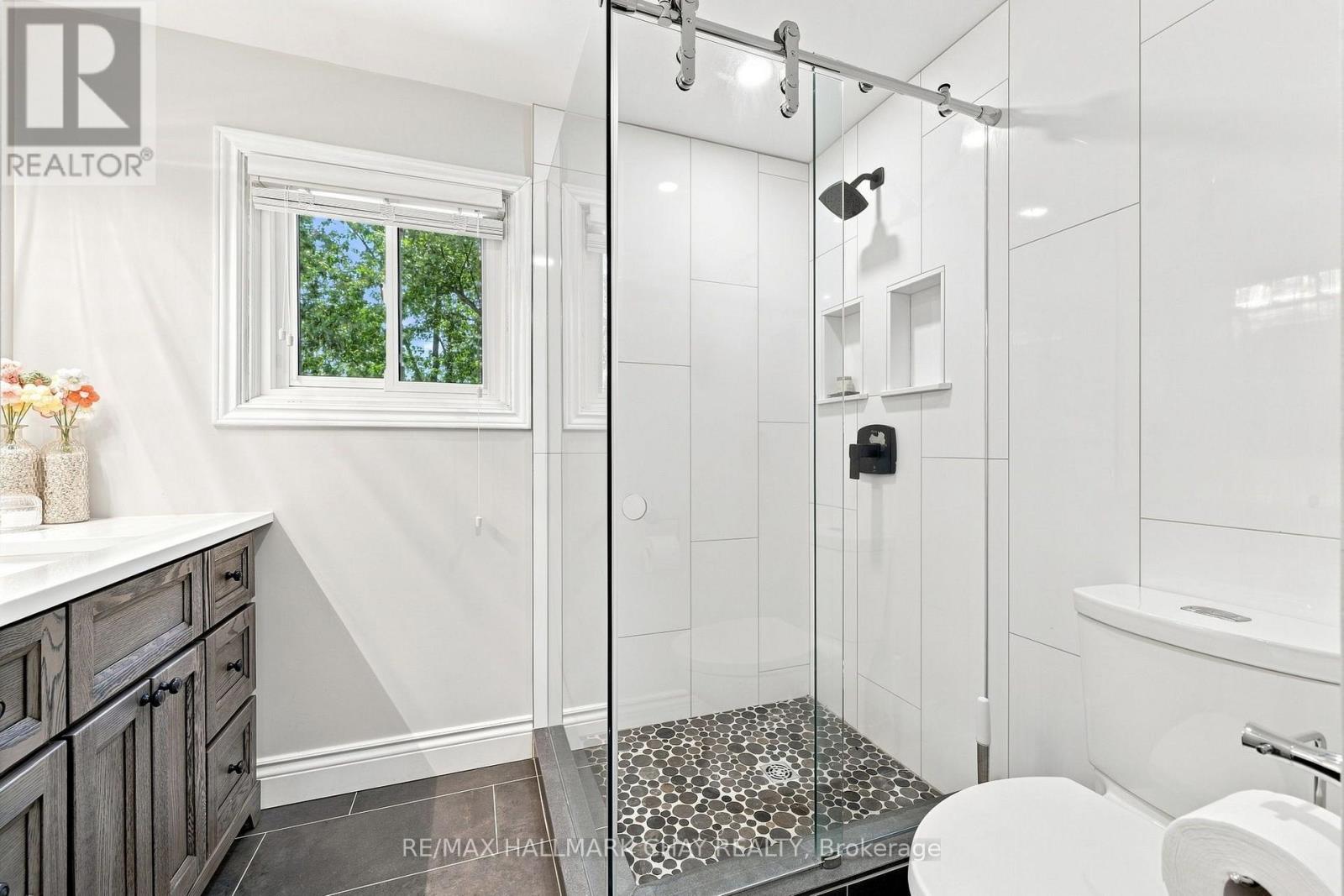 3 John Street, Adjala-Tosorontio, Ontario  L0G 1L0 - Photo 36 - N13630048
