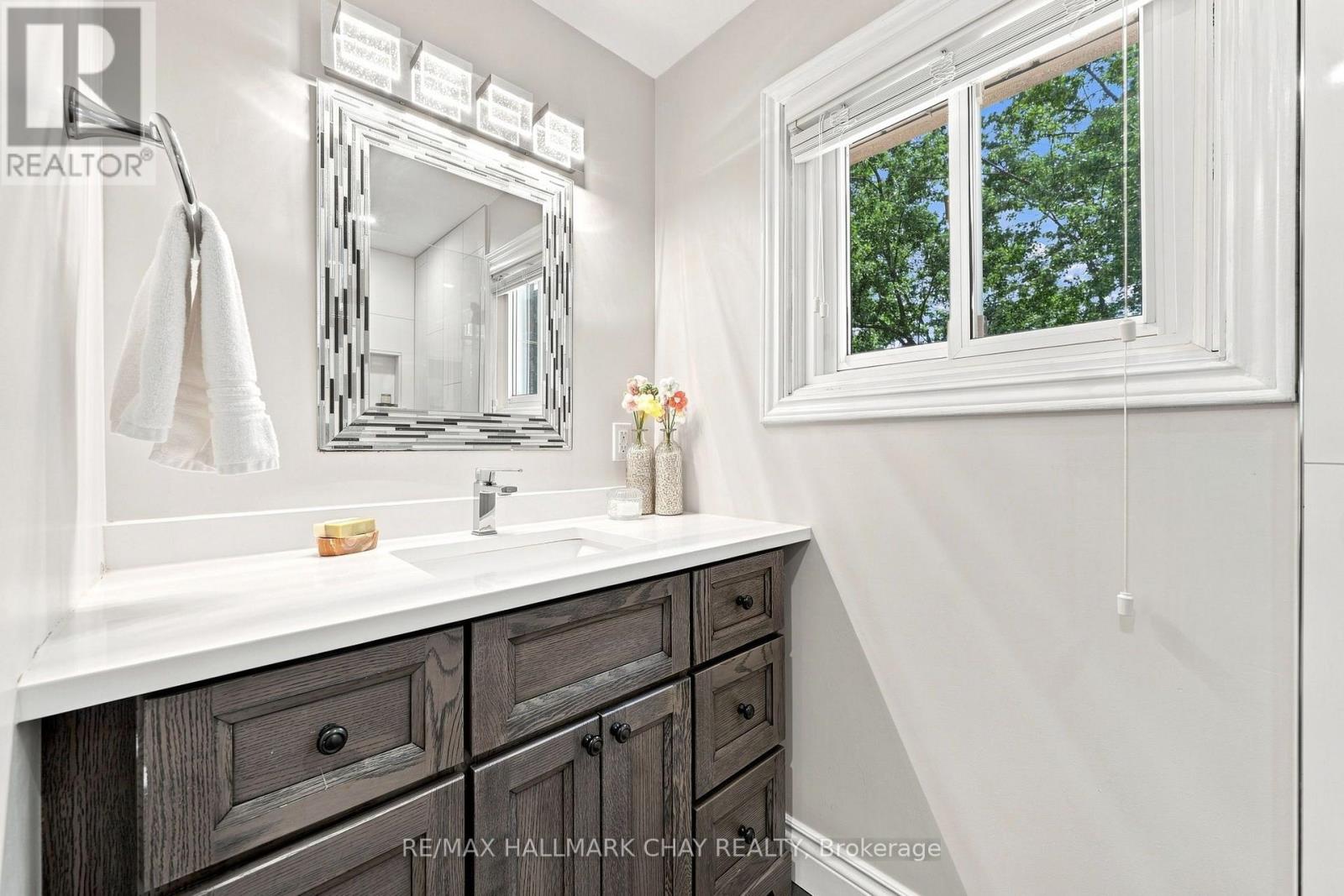 3 John Street, Adjala-Tosorontio, Ontario  L0G 1L0 - Photo 37 - N13630048