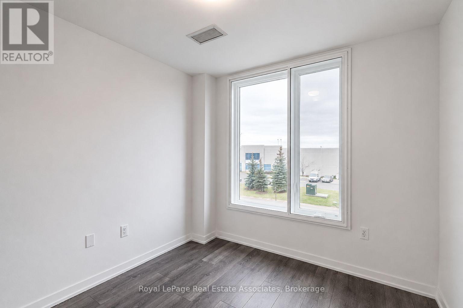 312 - 3401 Ridgeway Drive, Mississauga, Ontario  L5L 0B9 - Photo 5 - W13630062