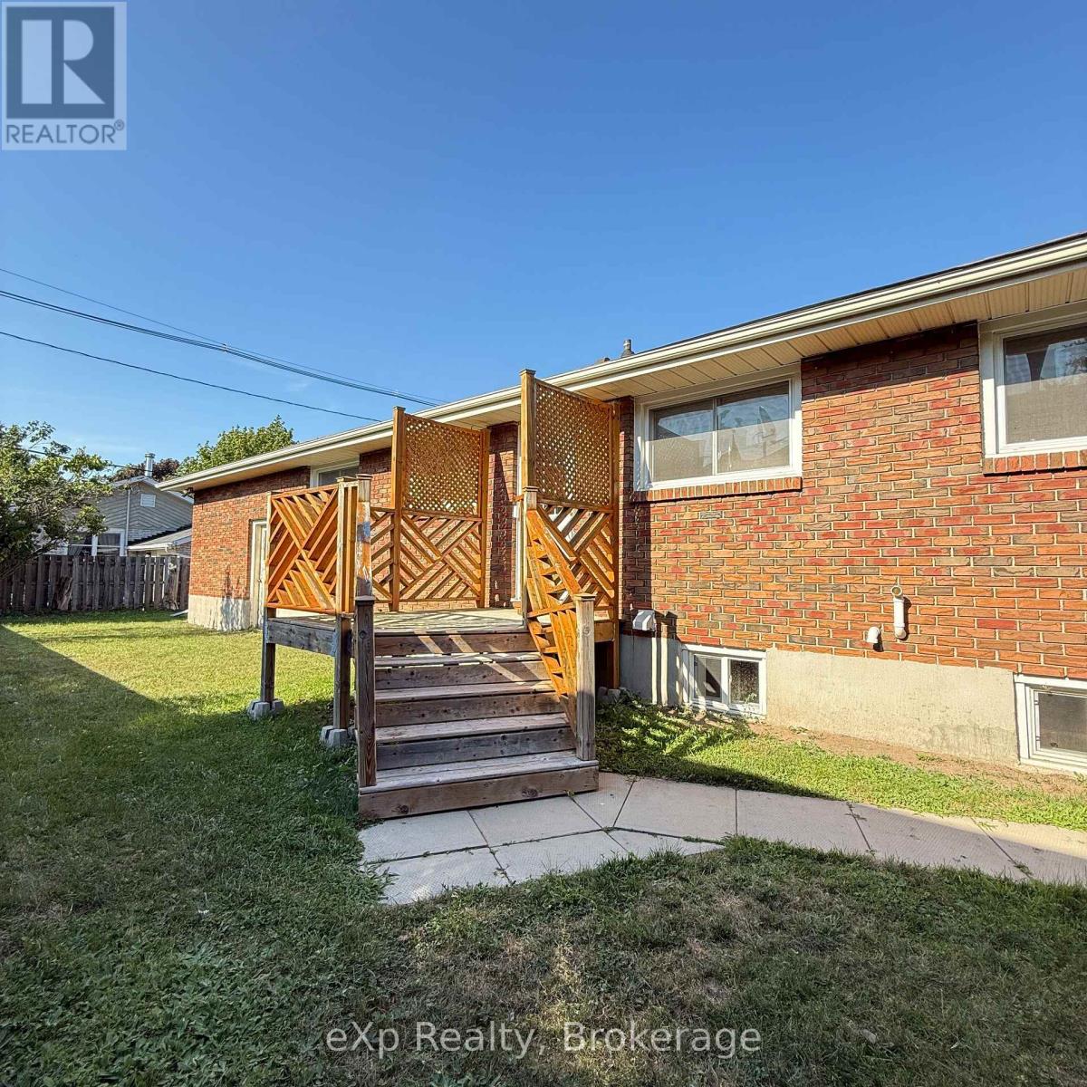 16 Orchard View Drive, Quinte West, Ontario  K8V 5M8 - Photo 12 - X13630086