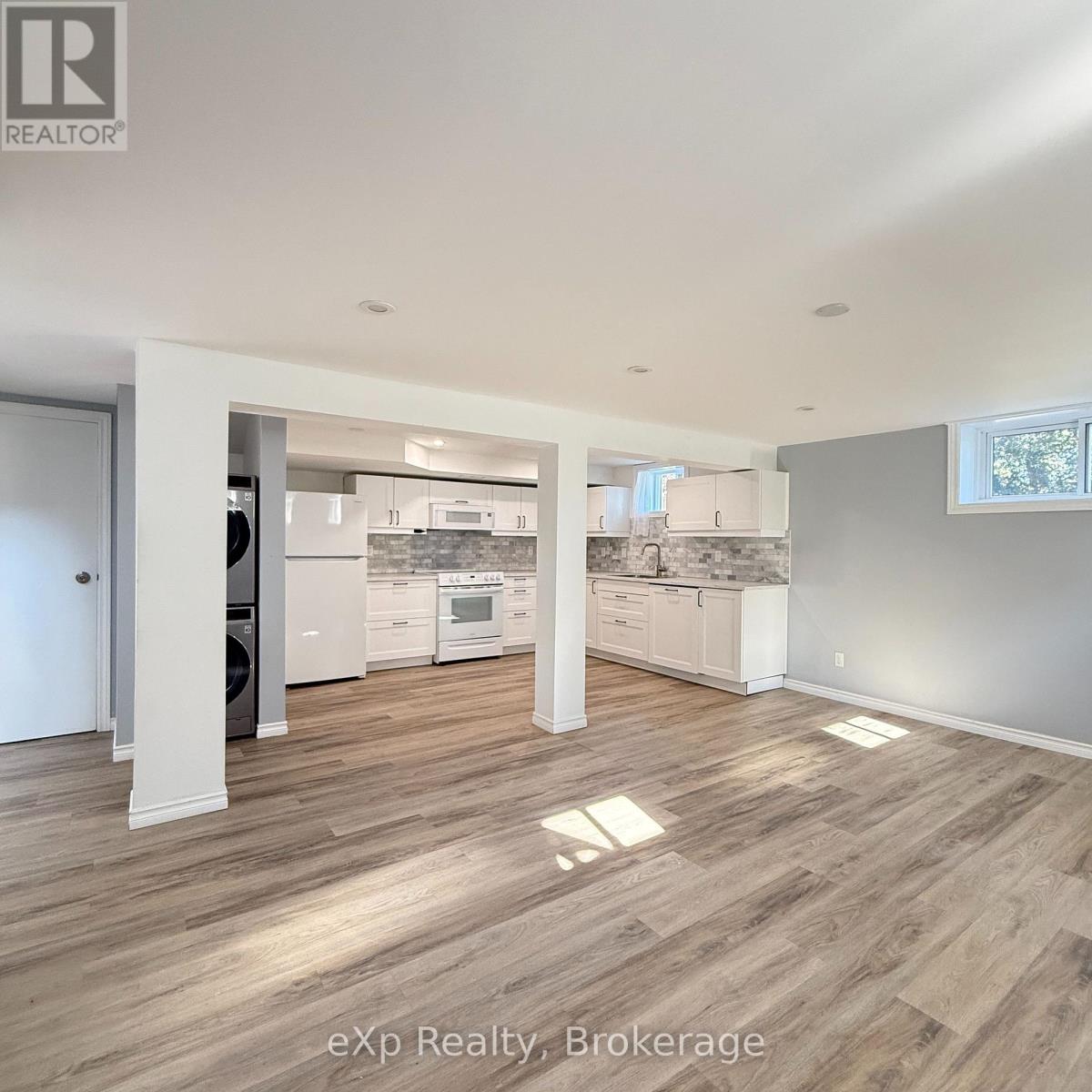 16 Orchard View Drive, Quinte West, Ontario  K8V 5M8 - Photo 2 - X13630086
