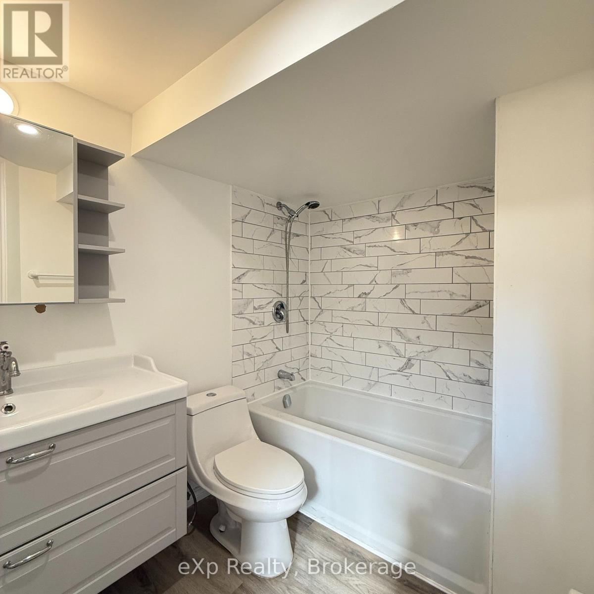 16 Orchard View Drive, Quinte West, Ontario  K8V 5M8 - Photo 6 - X13630086