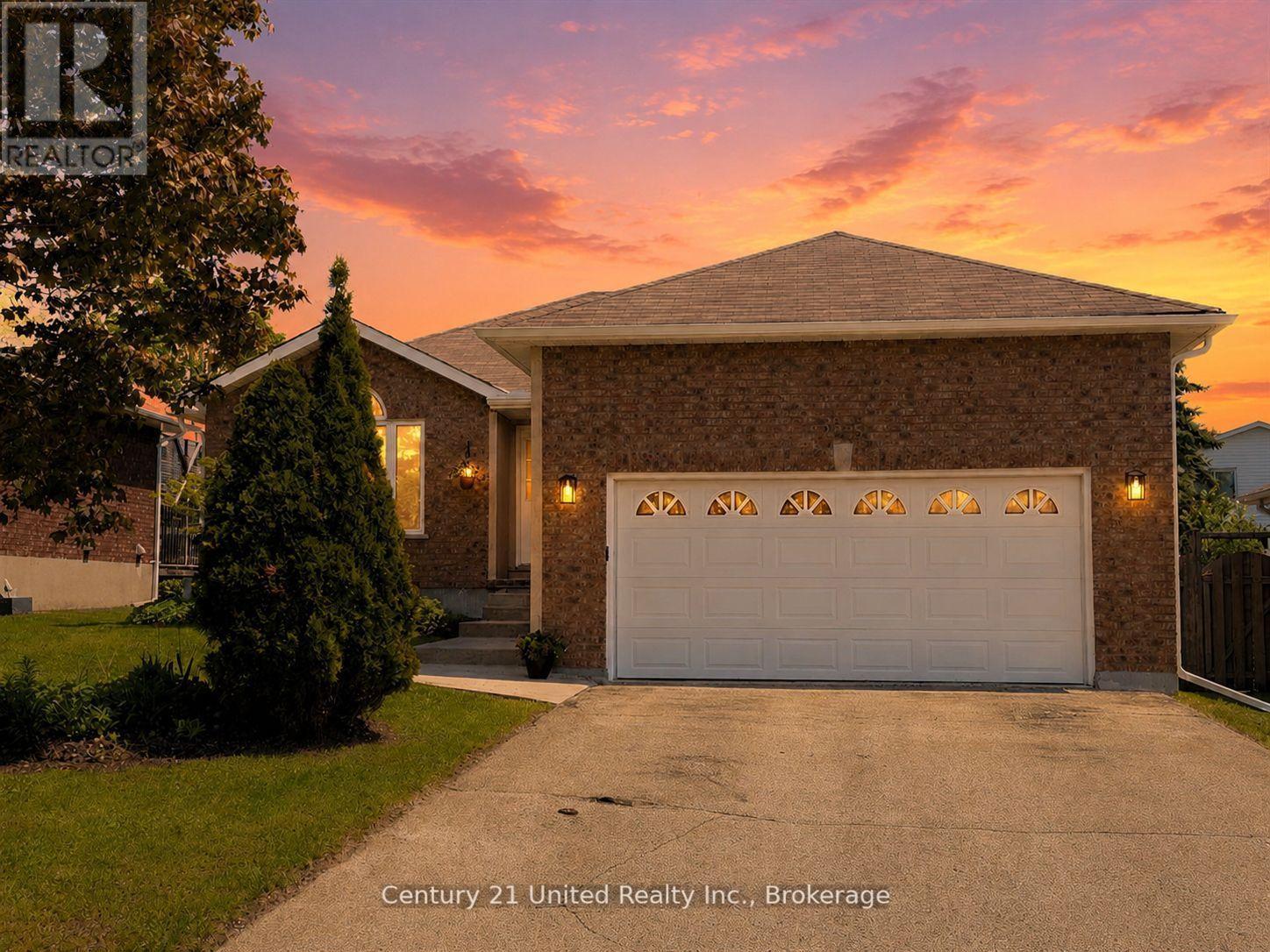 2225 LORRAINE DRIVE, Peterborough, Ontario